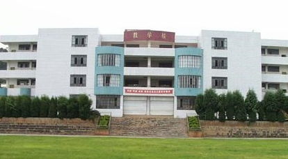 云南省有哪些不錯的高中 進入全國百強高中的有哪些